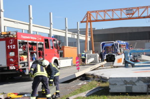 Feuerwehr-Grossuebung-IMG_1787