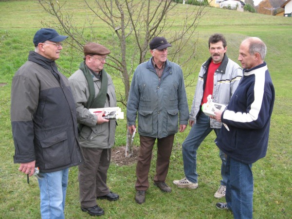 Arbeitsgruppe trifft sich regelm