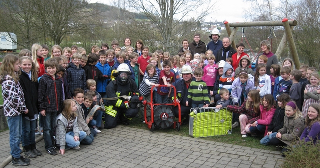 Feueralarm – Übung an der Johannlandschule Feueralarm – Übung an der Johannlandschule