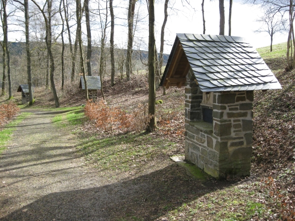 Vorankündigung für Karfreitag – Kreuzweg zum Pfarrberg.