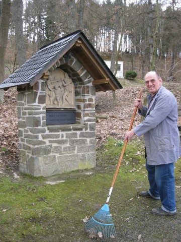 Karfreitag: Kreuzweg zum Pfarrberg