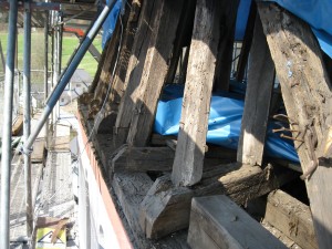 Bauarbeiten am Kirchturm der Pfarrkirche St. Cäcilia Irmgarteichen