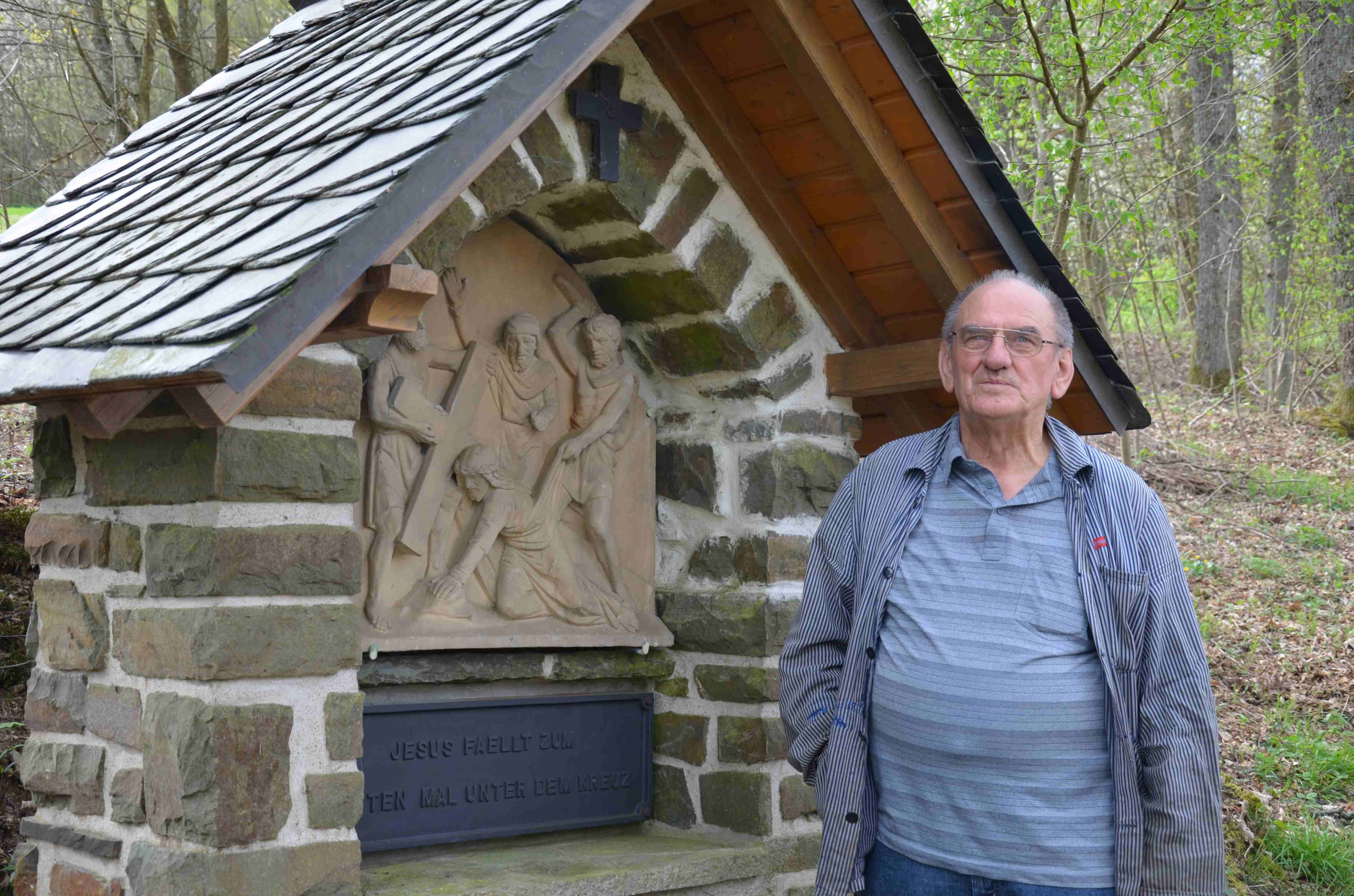 Nachfolger gesucht: Heinz Sötzen möchte die Pflege des Kreuzweges abgeben