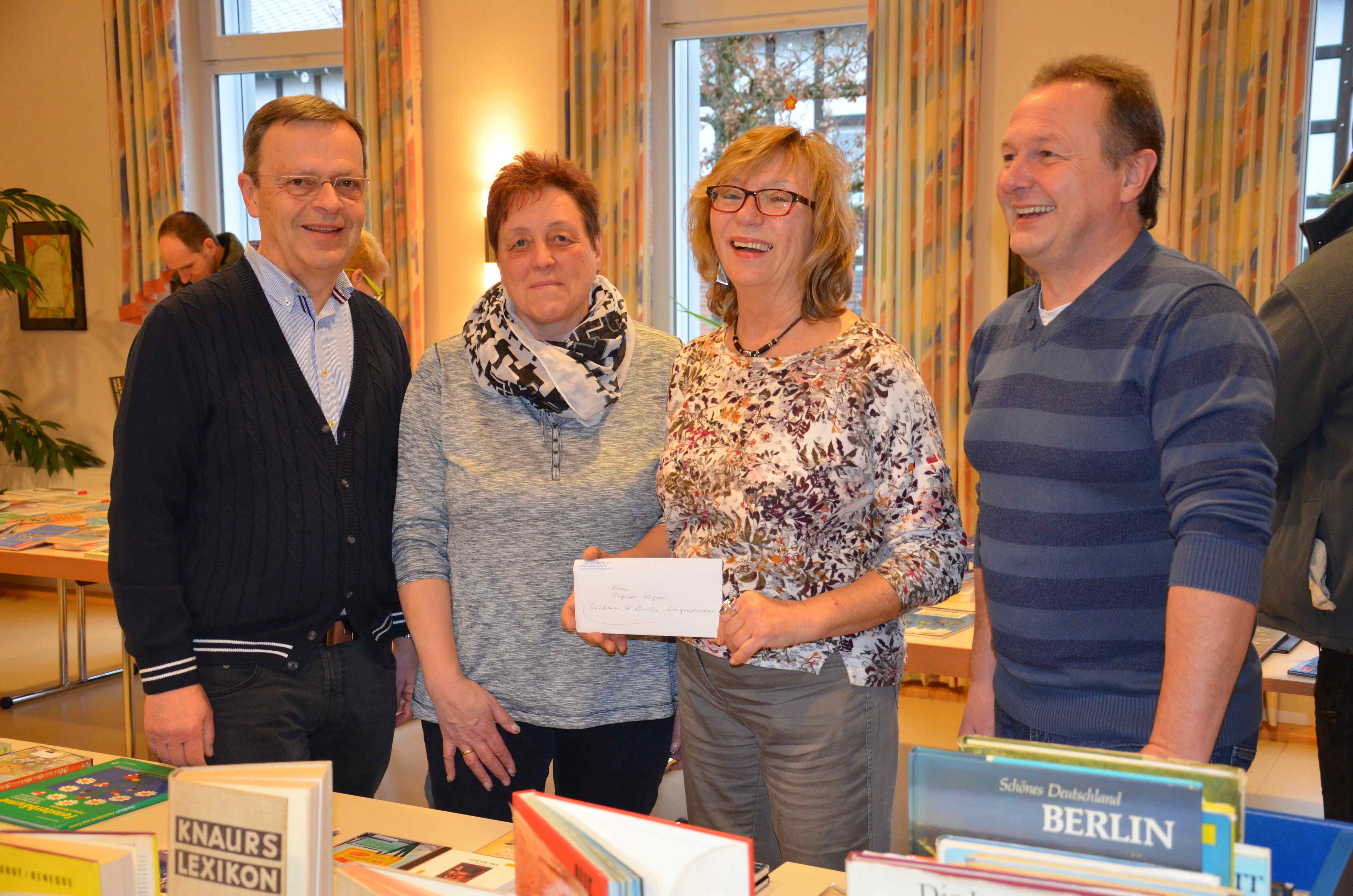 Bücherflohmarkt im Haus Cäcilia