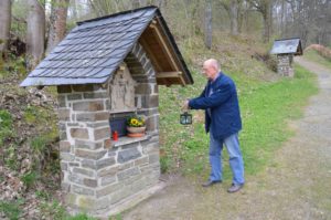 Kreuzweg zum Pfarrberg Kreuzweg zum Pfarrberg