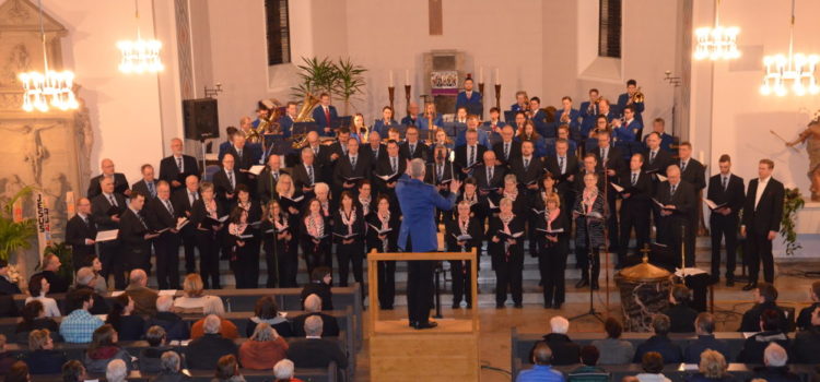 Ein singendes und klingendes Dorf: Eröffnungskonzert in der Pfarrkirche zum 750. Geburtstag