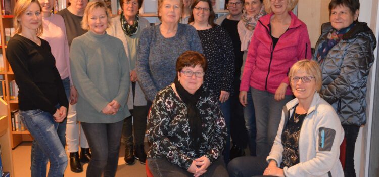 Großer Bücherflohmarkt im Haus Cäcilia